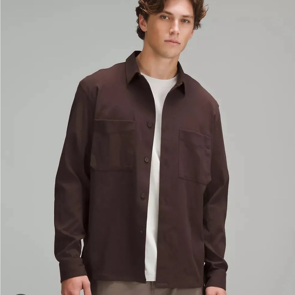 Lululemon Relaxed Fit Button Down - L Espresso